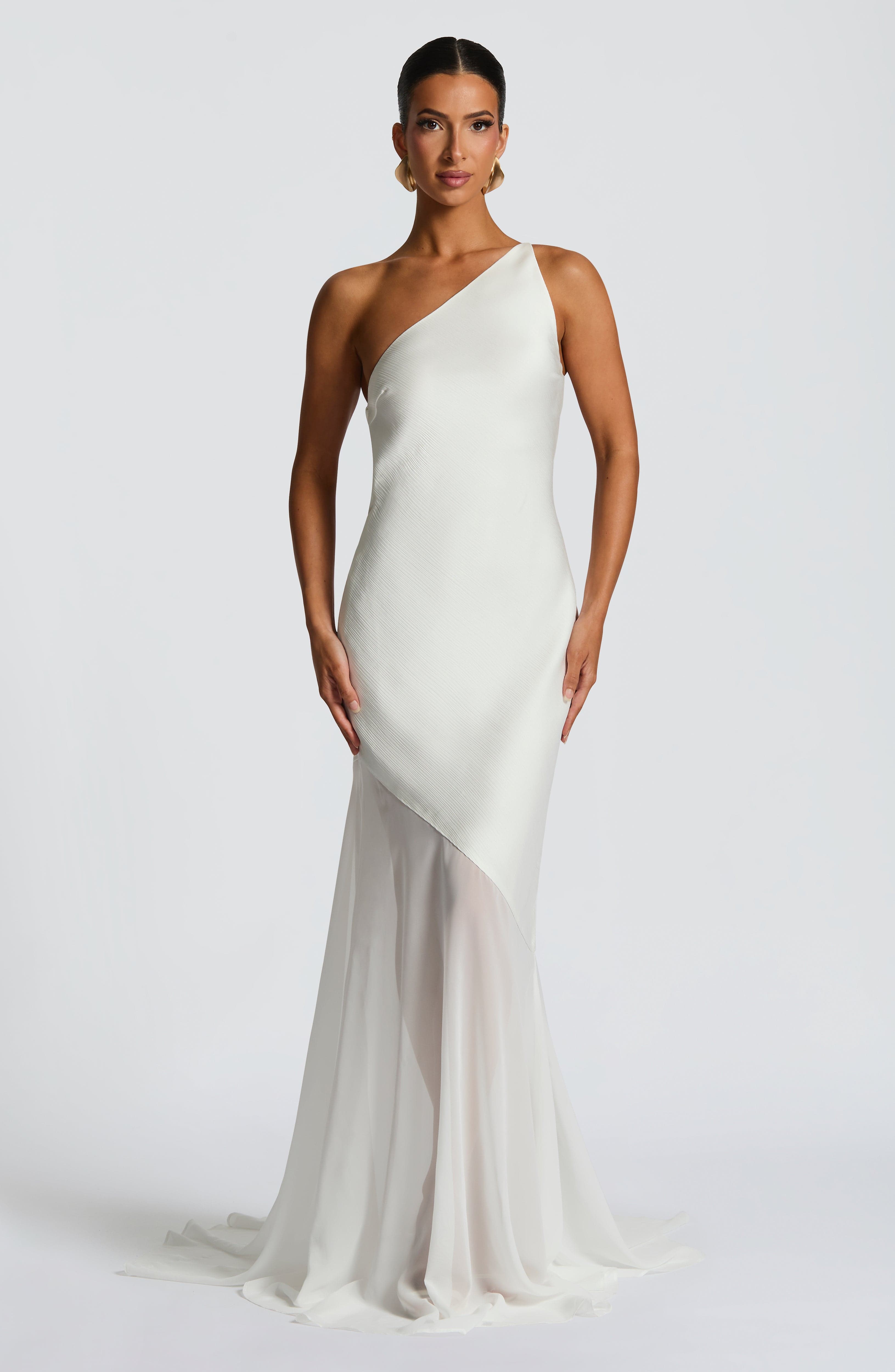 Tycheessa -  One-Shoulder Mesh Gown